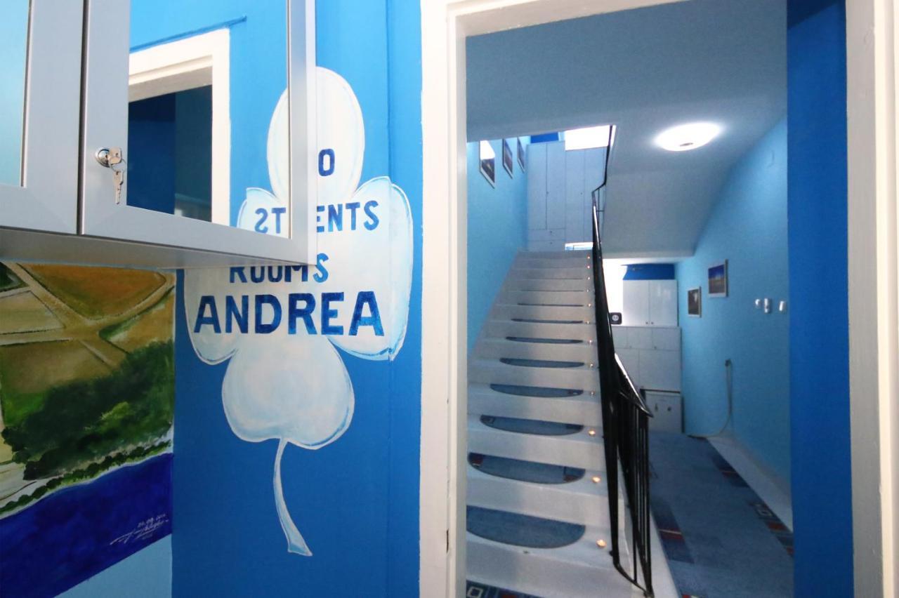& Andrea 2 *